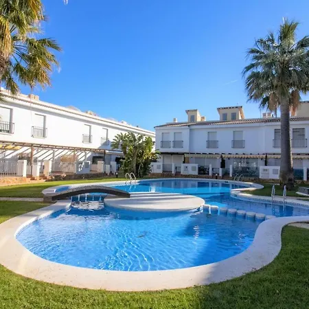Adosado Familiar Frente A La Piscina - Palm Villas